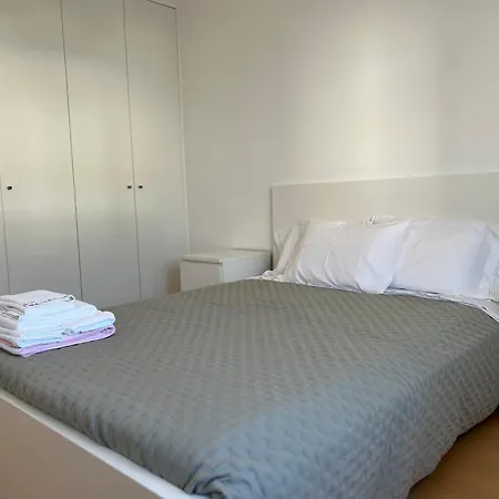 Apartment Moderno De Ancora *